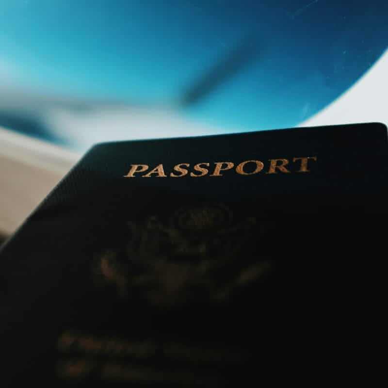 8 Things You Should and Should Not Do During Your Travels